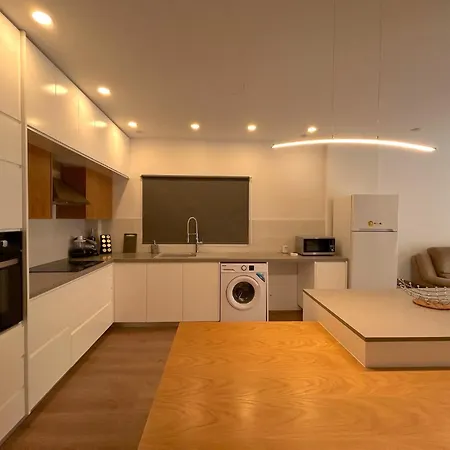 Elegant Near Landmark - Efterpis By Platform 357 * Strovolos